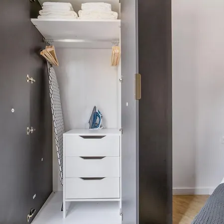 דירה Blueground Sagrada Familia Stylish Furniture Bcn-138