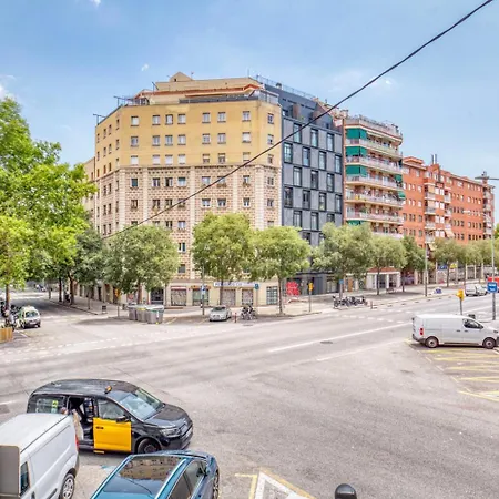 Appartement Blueground Sagrada Familia Stylish Furniture Bcn-138 Barcelona